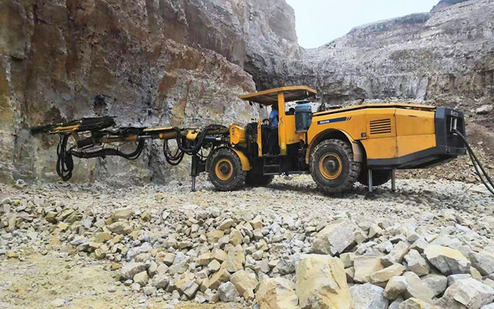 “化水為電”，徐工鑿巖臺車提速水電站擴(kuò)機(jī)工程
