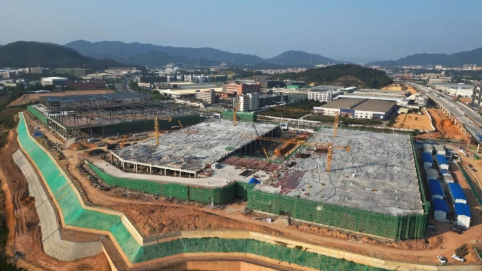 超級訂單“派送” |  徐工群塔助建京東智能電商產業(yè)園